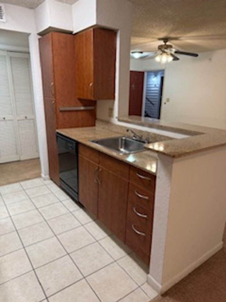 11582 Westwood Blvd - Photo 5 of 50