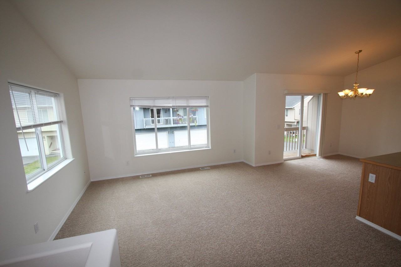 17403 Stonewood Pl - Photo 6 of 15