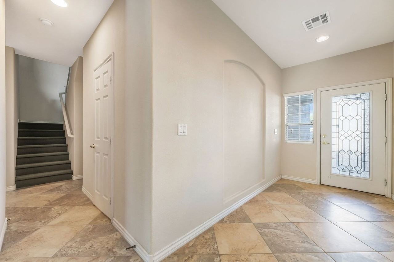 236 Integrity Ridge Dr - Photo 3 of 23