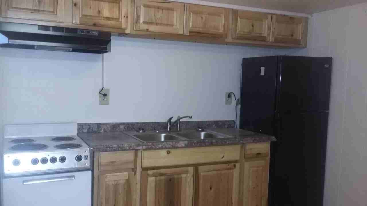 1017 4th St #C - Photo 3 of 15