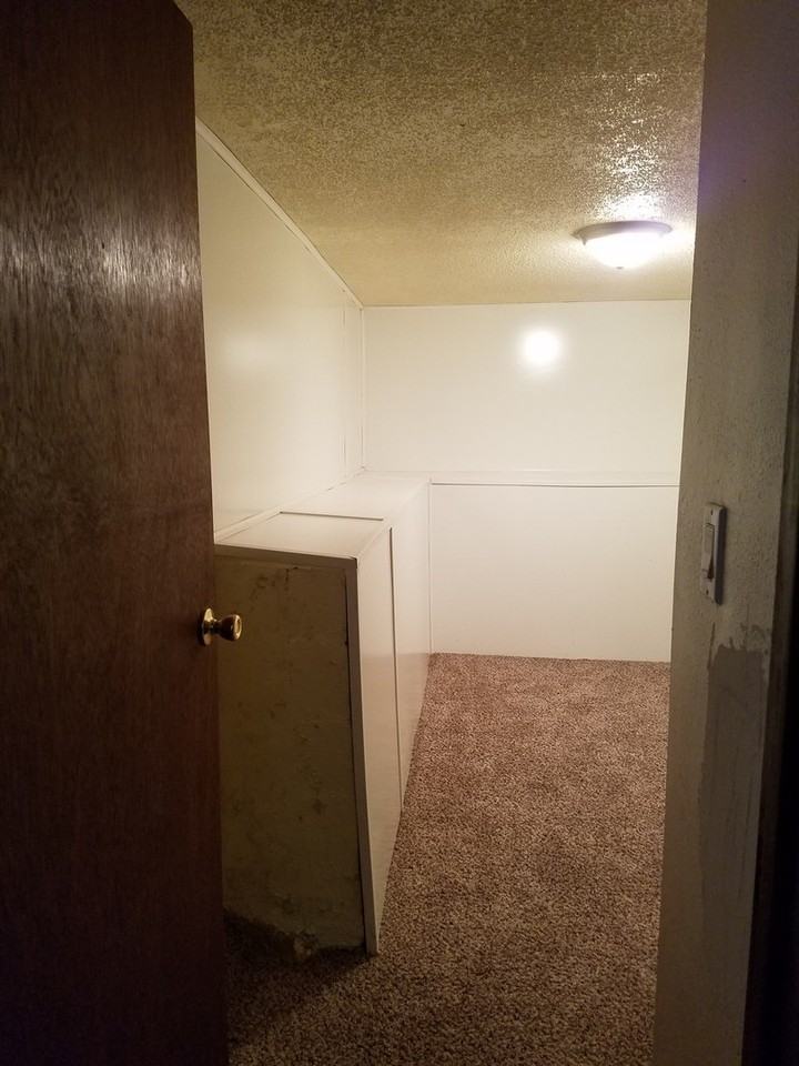 1017 4th St #C - Photo 6 of 15