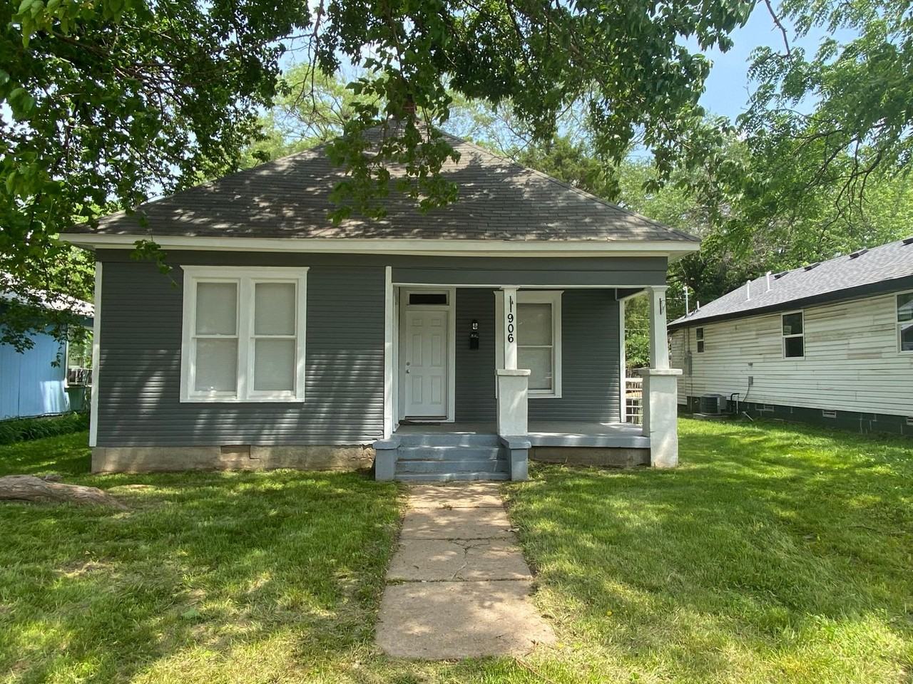 906 N Kansas Expy - Photo 7 of 7