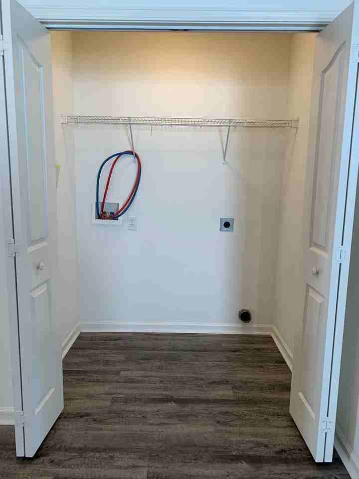 144 Springwood Ln - Photo 7 of 21