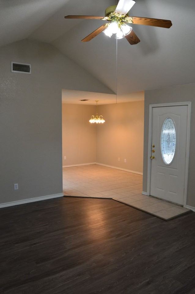 5309 Joshua Ct - Photo 3 of 16