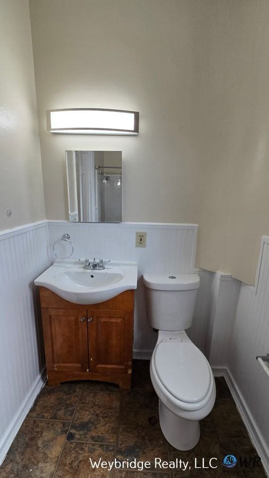 1539 Kinney Ave - Photo 7 of 14