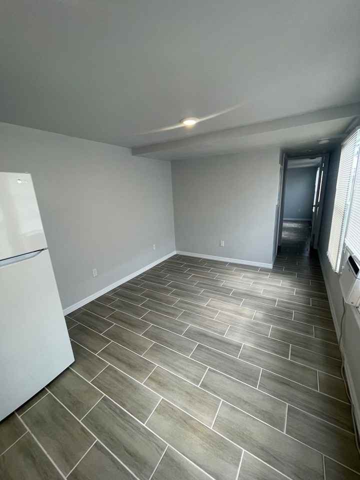 1106 50th Avenue Dr W - Photo 4 of 10