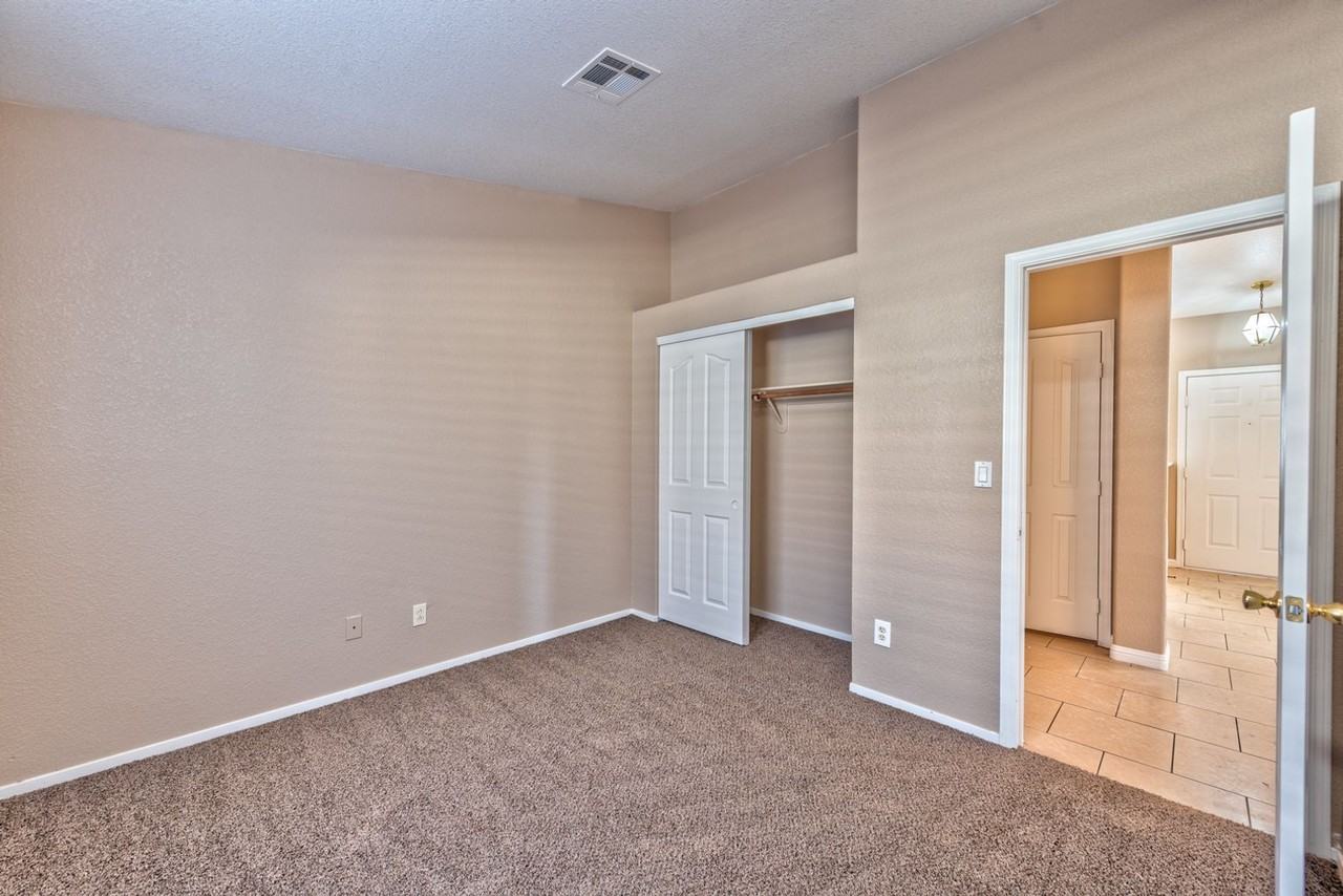 8997 Living Rose St - Photo 7 of 14