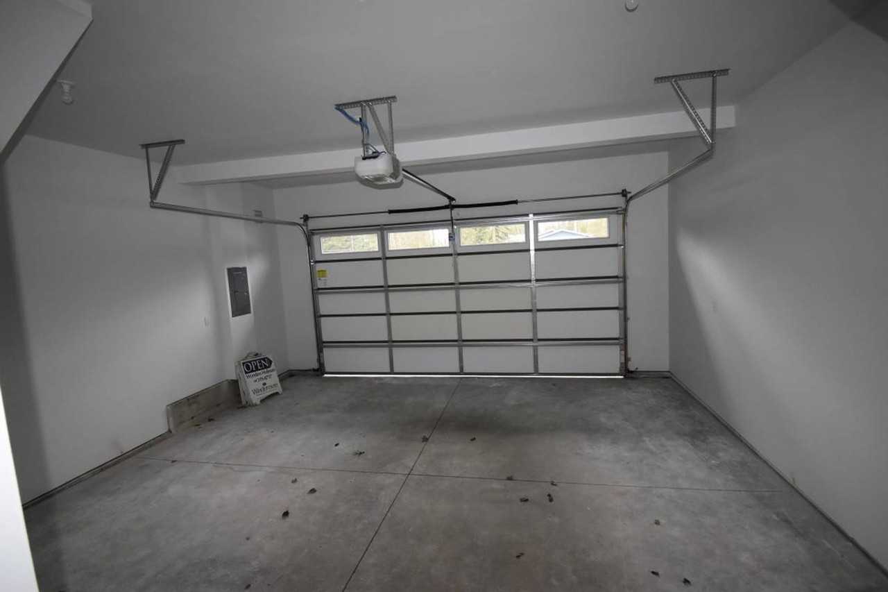 6902 Red Ridge Dr #B - Photo 6 of 38