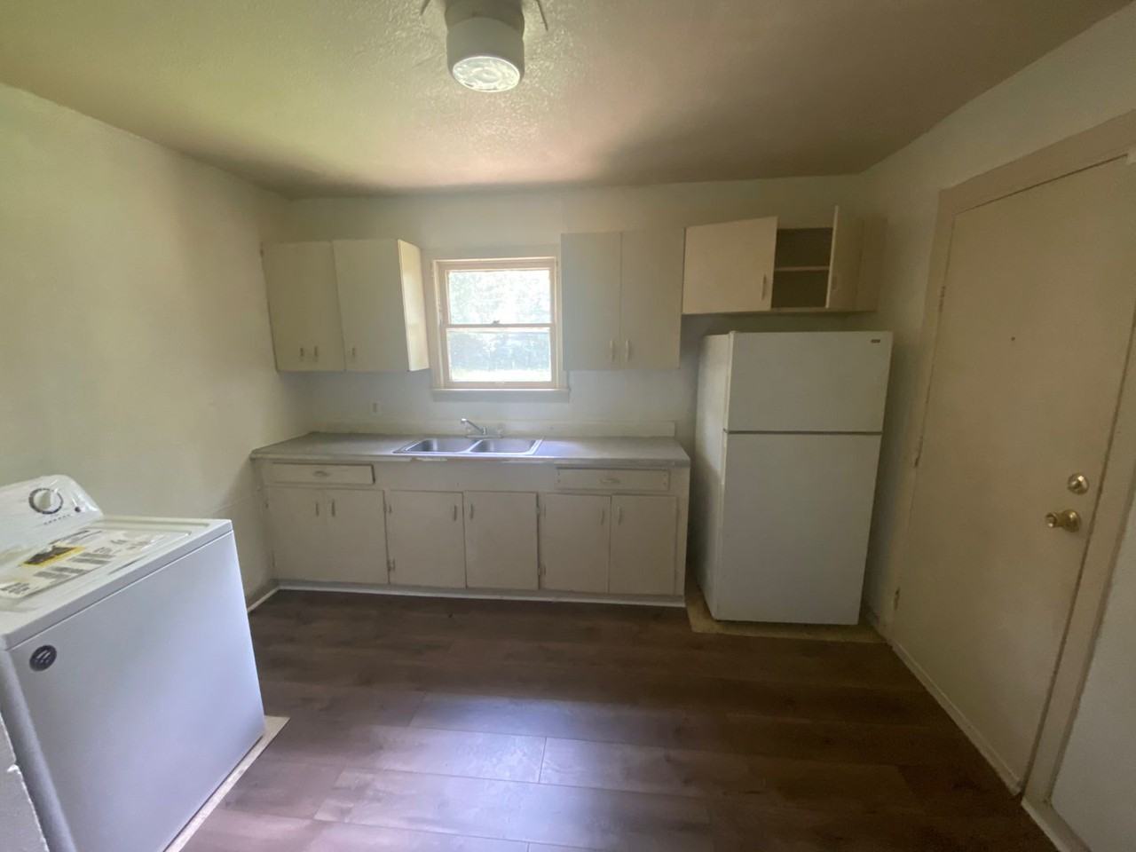 3758 Donalee St - Photo 7 of 11