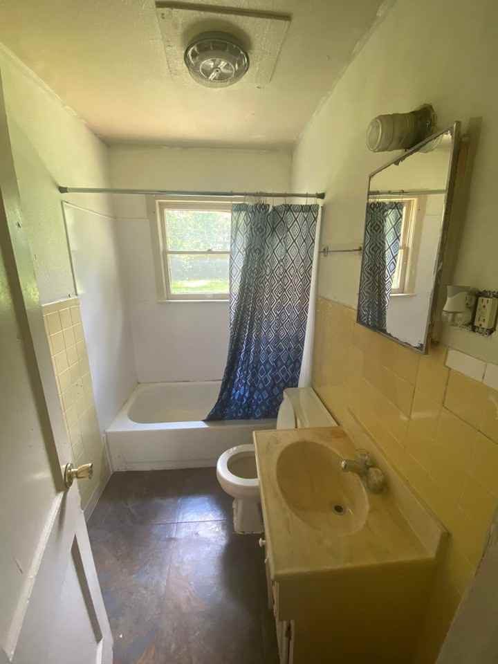 3758 Donalee St - Photo 7 of 11