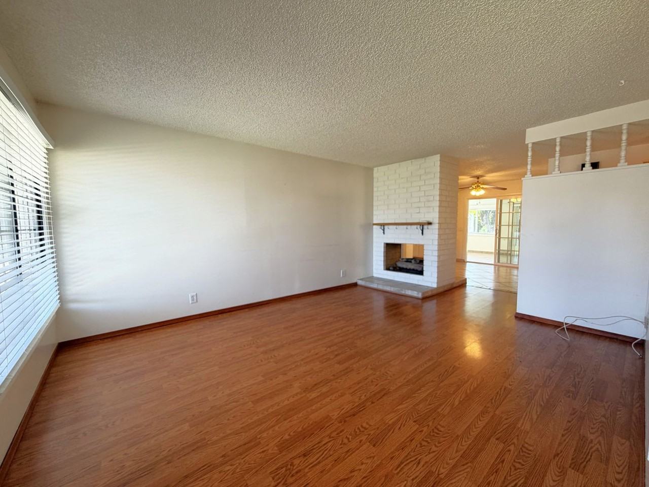 237 Amherst Pl - Photo 2 of 19