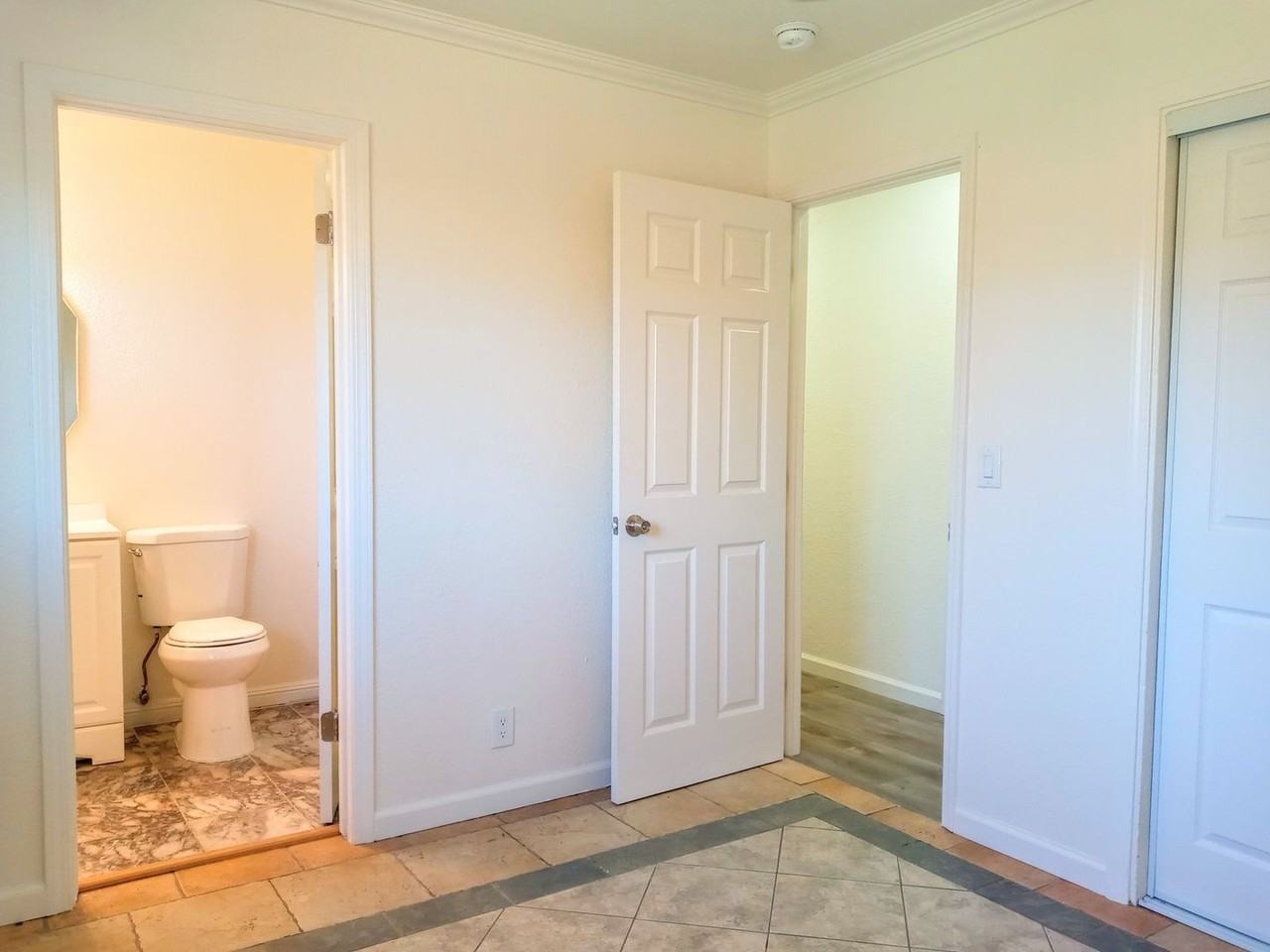 2042 Terilyn Ave - Photo 7 of 32