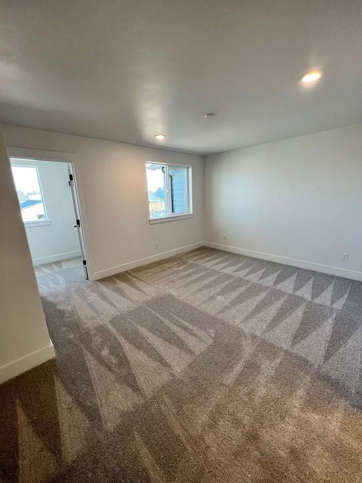 3017 Ne Red Jasper Pl - Photo 6 of 18