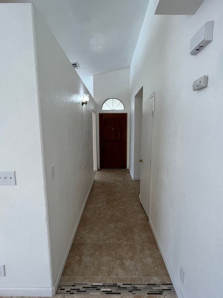 3510 E Roosevelt Ave - Photo 2 of 21