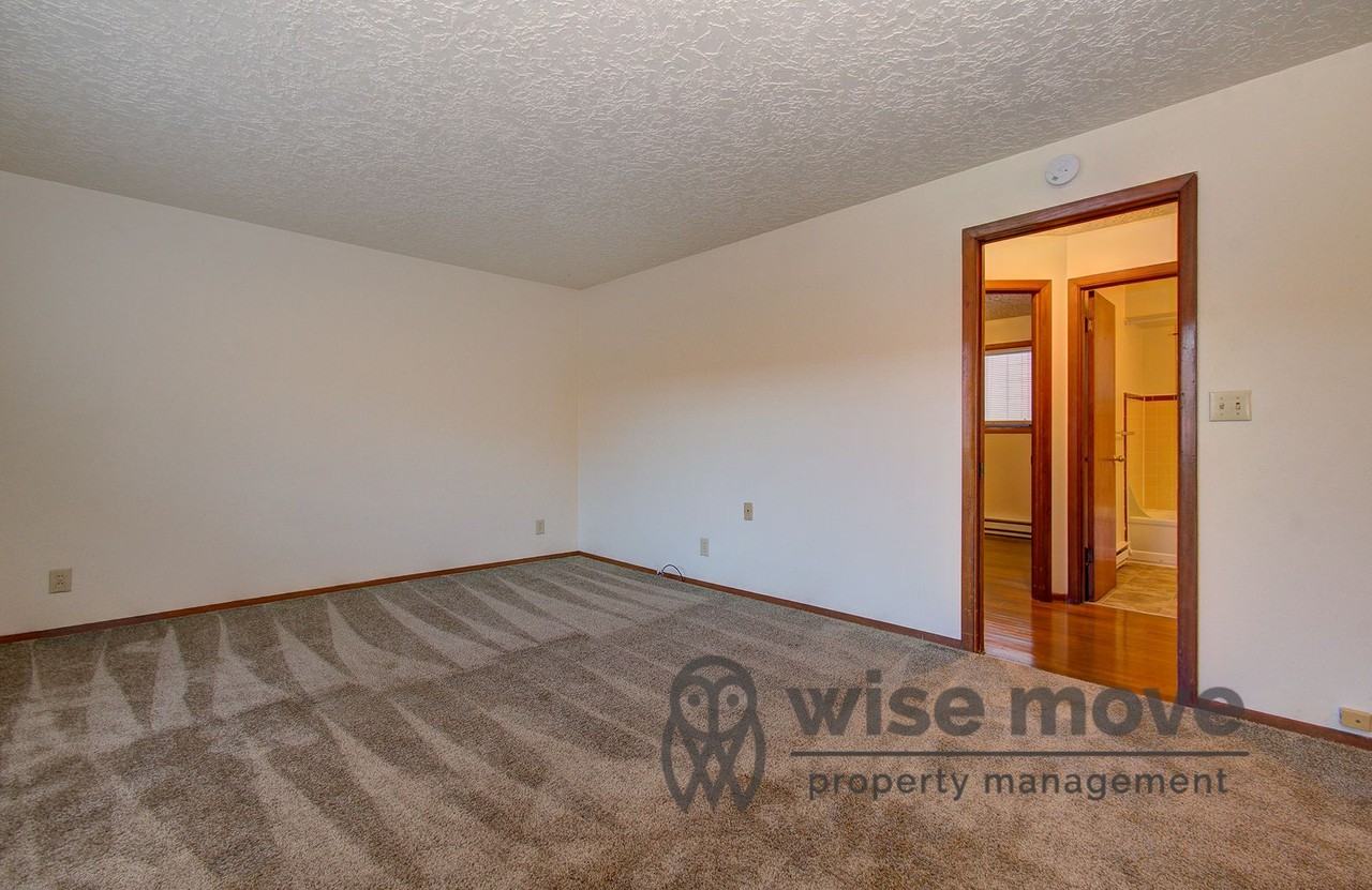 2605 E Mill Plain Blvd #11 - Photo 5 of 16