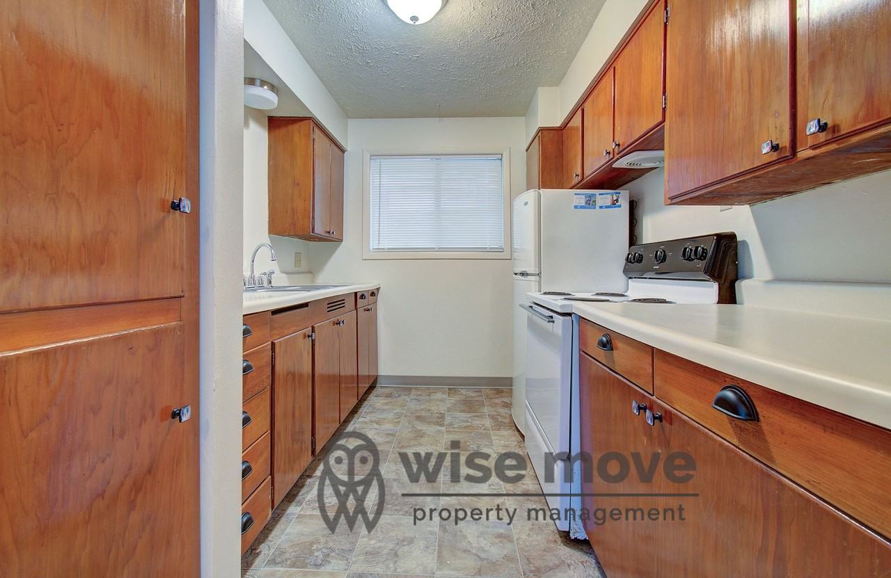 2605 E Mill Plain Blvd #11 - Photo 7 of 16