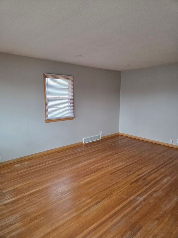 4844 Hickory St - Photo 2 of 17