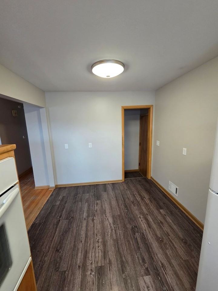 4844 Hickory St - Photo 4 of 17