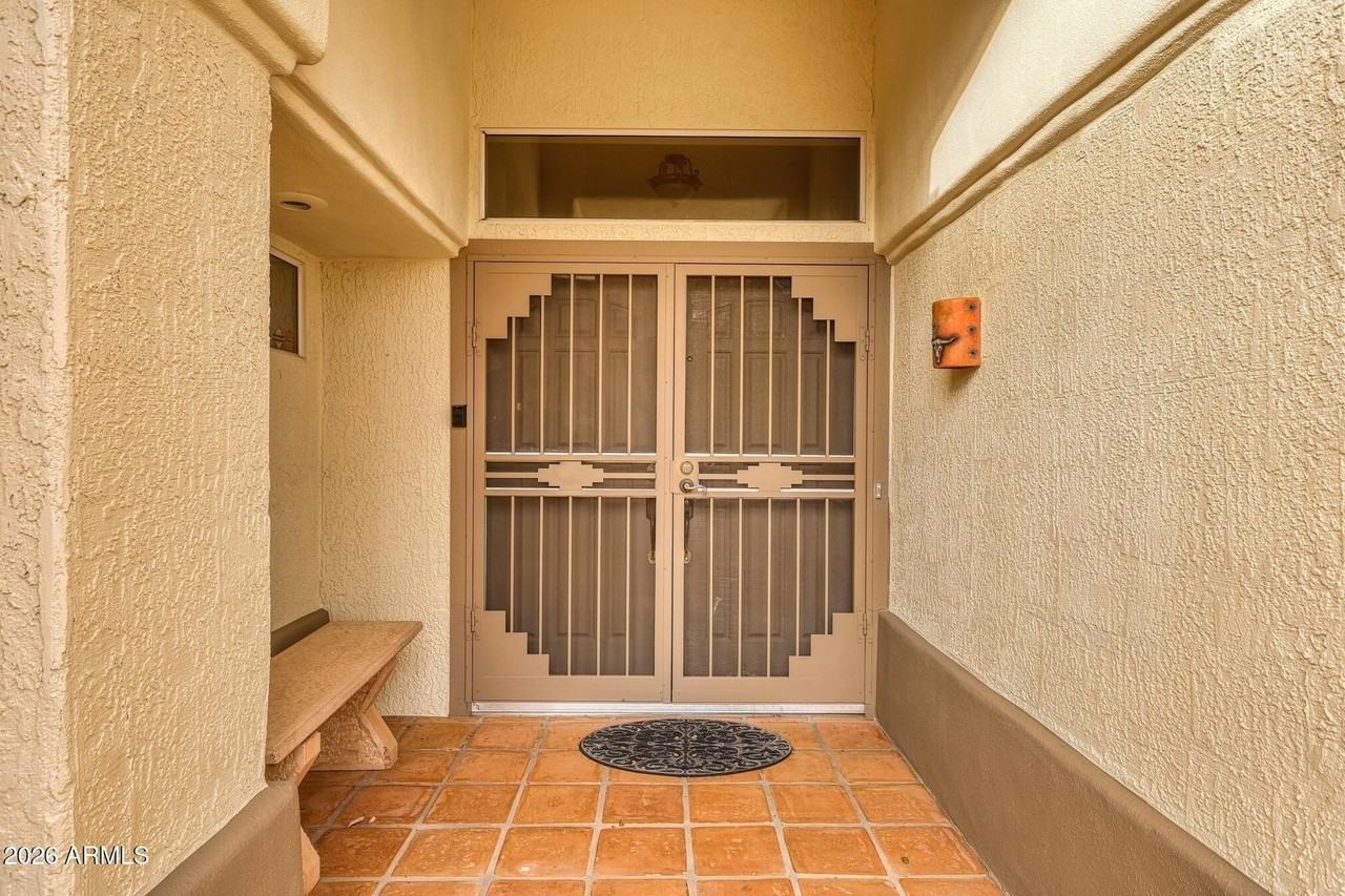 15704 W Sentinel Dr - Photo 2 of 18