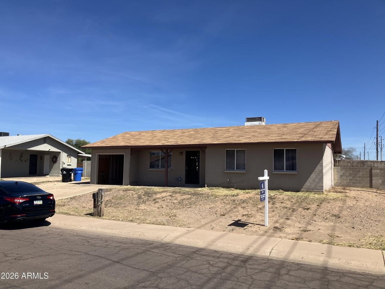 17801 N 8th Dr - Photo 2 of 37