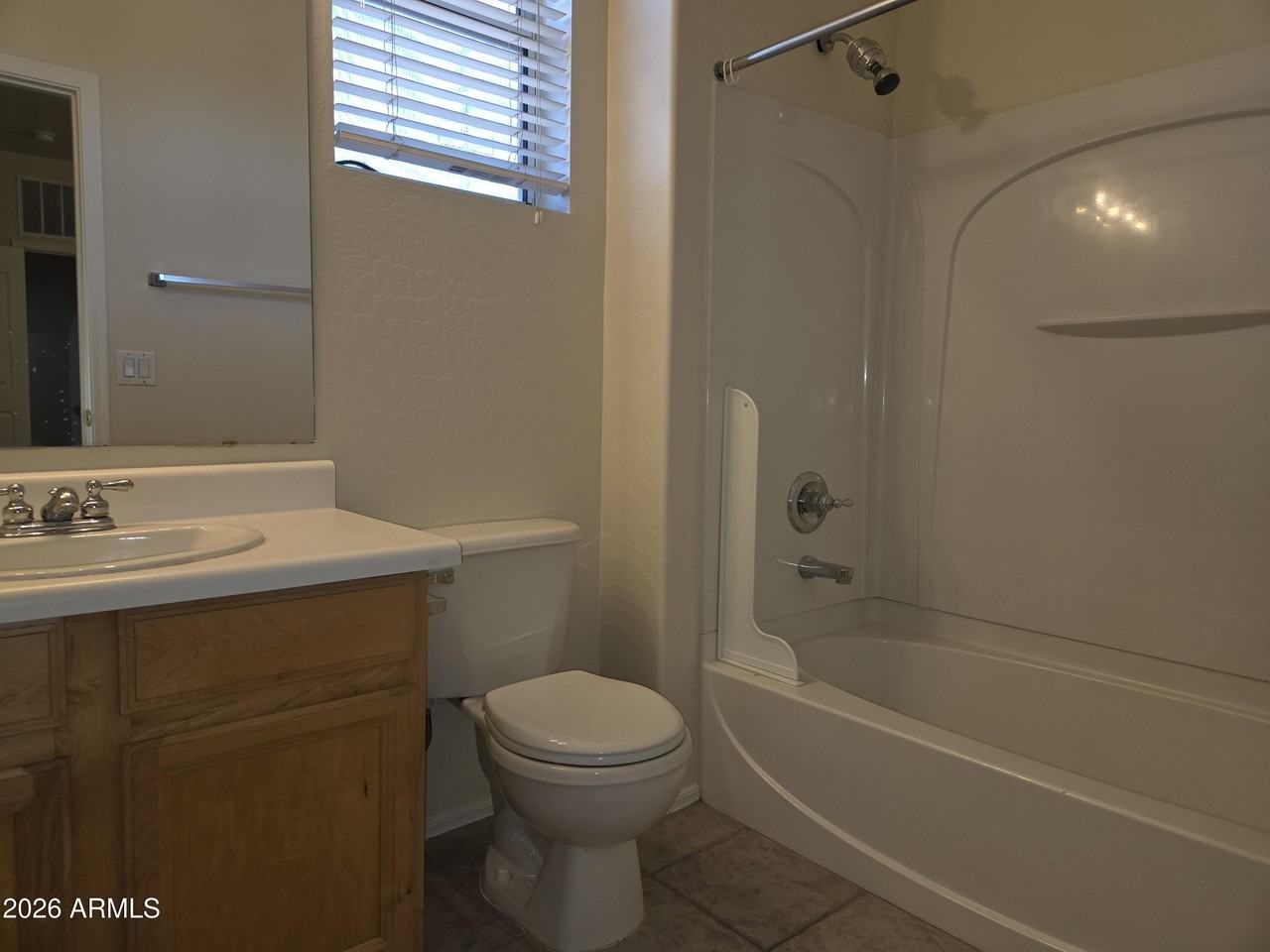 426 N Oak St - Photo 6 of 12