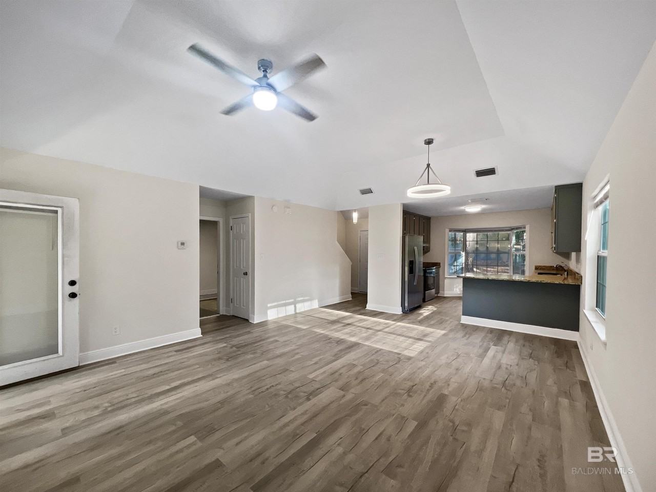 7 Twin Echo Ct #A - Photo 3 of 10