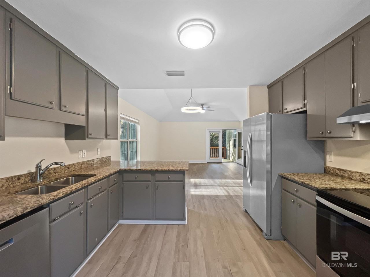 7 Twin Echo Ct #A - Photo 5 of 10