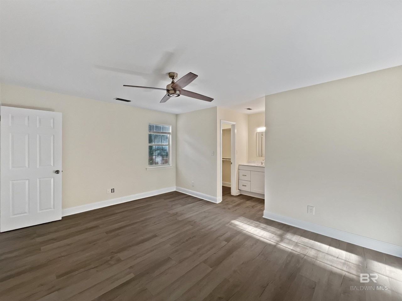 7 Twin Echo Ct #A - Photo 6 of 10