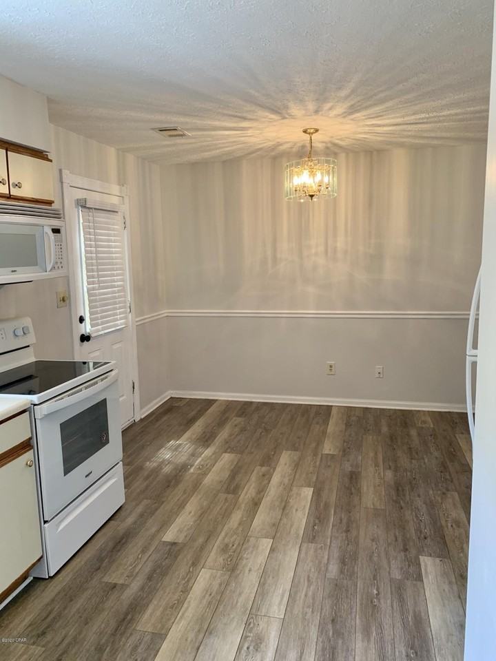 103 Downing St Apt D - Photo 4 of 7