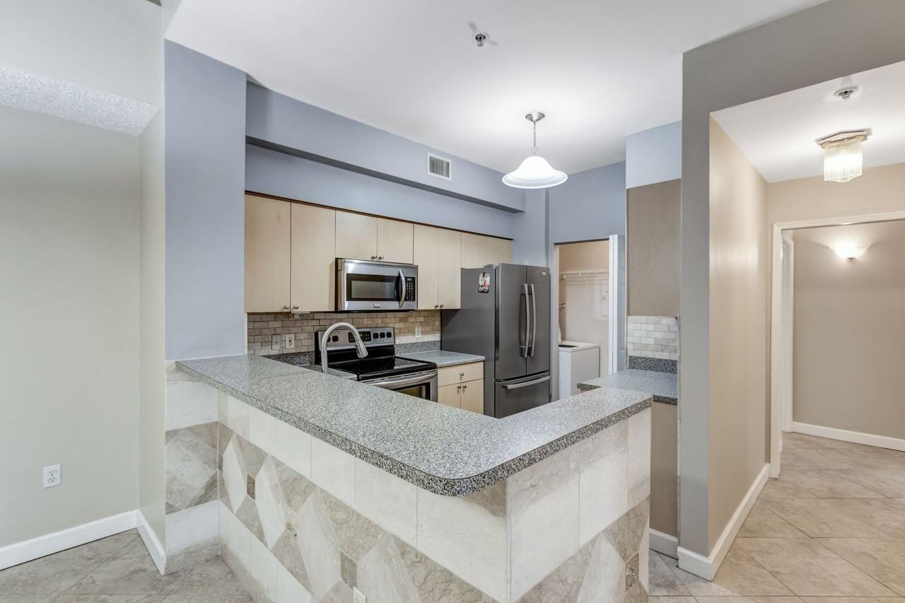 1105 Reserve Ct - Photo 3 of 31