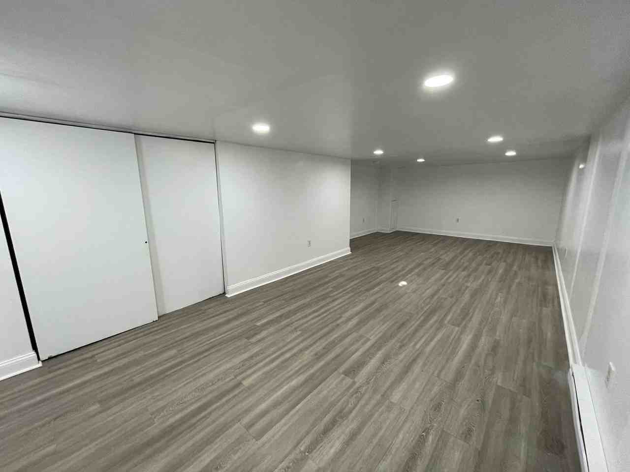 516 Butler St - Photo 2 of 17