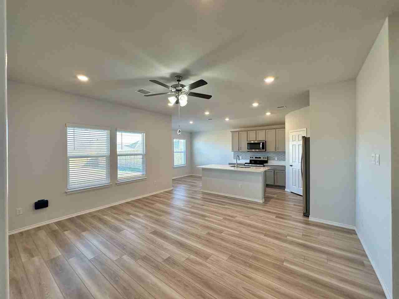 7208 Veronica Ct - Photo 2 of 31