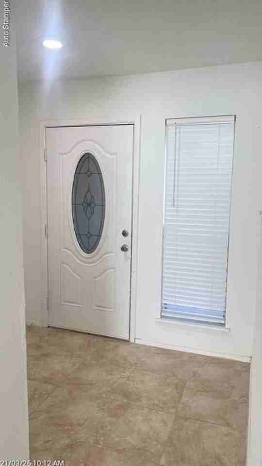 7221 W Cleburne Rd - Photo 2 of 34