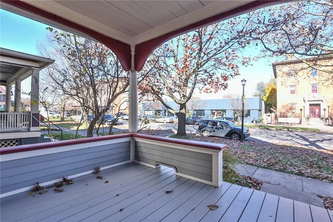 739 University Ave Unit Down - Photo 2 of 24