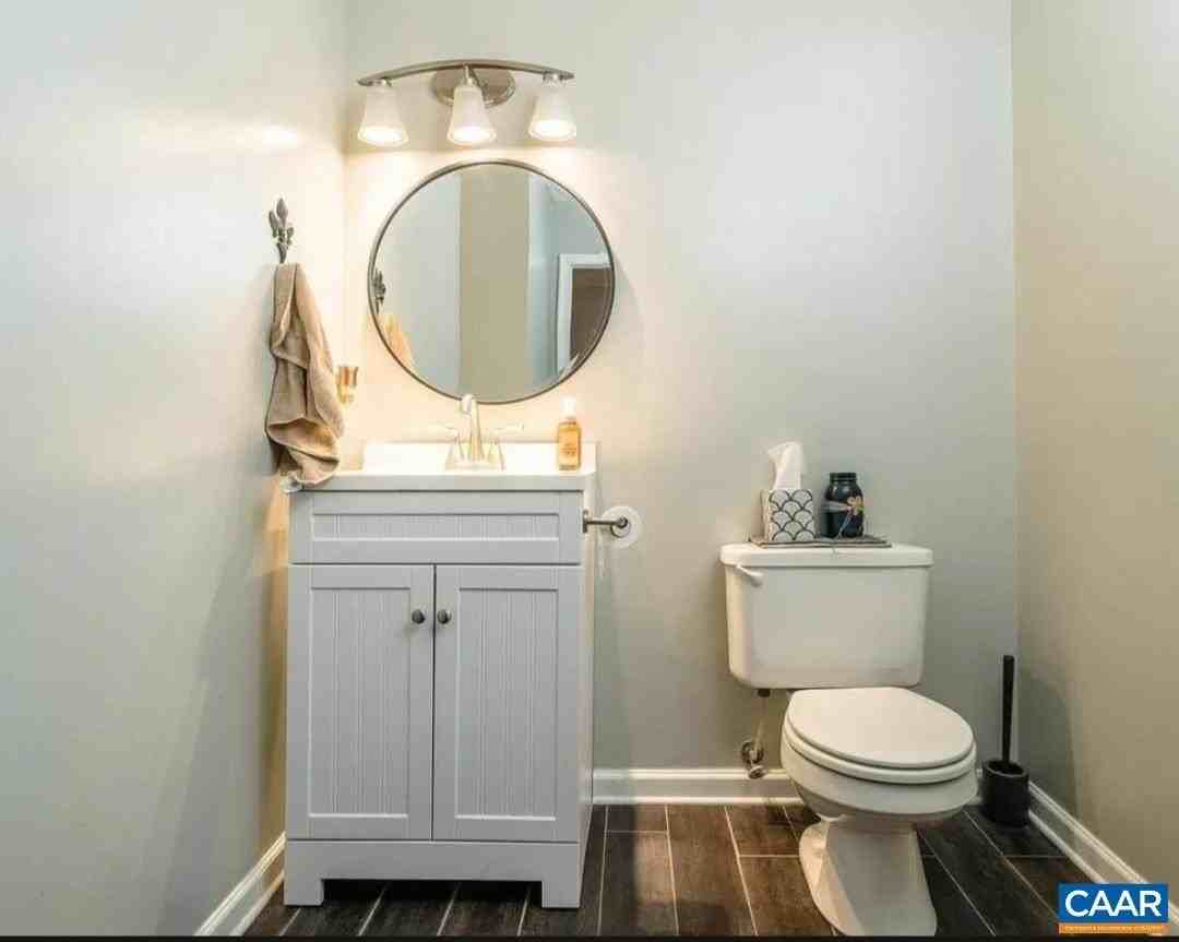 2339 Avalon Woods Dr - Photo 2 of 7