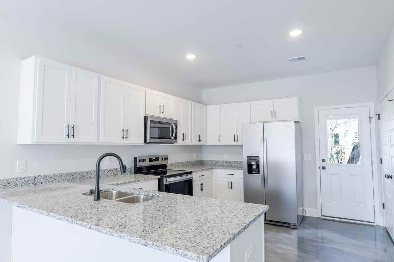 22nd Townhomes - Photo 2 of 18