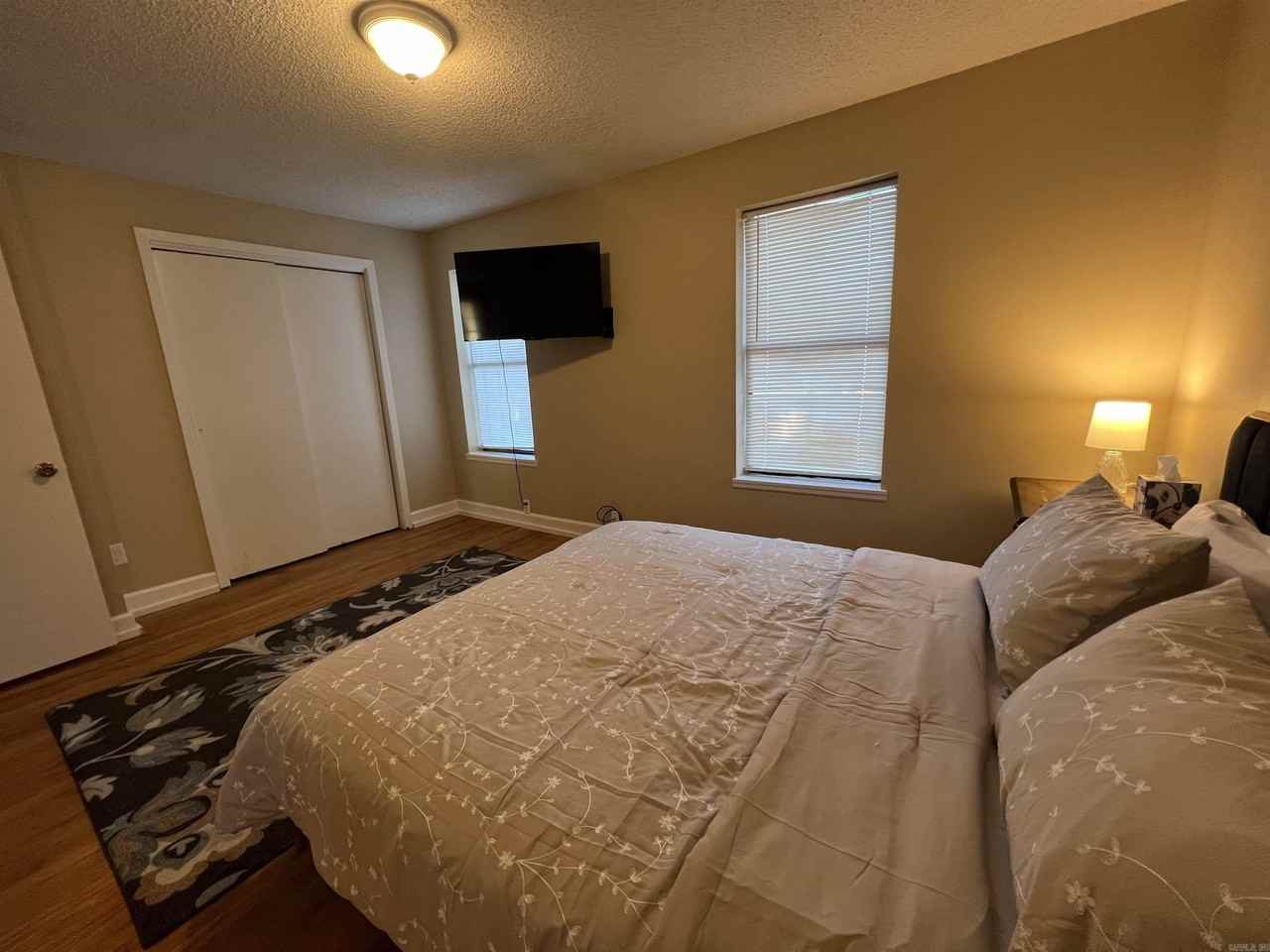 408 1/2 Booker St - Photo 2 of 9