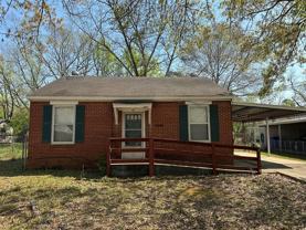 4008 Maple Cir - Photo 1 of 1