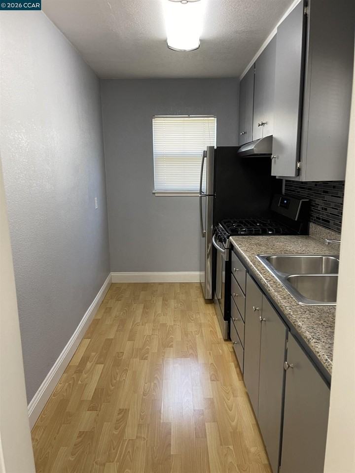 1705 Linden St Apt 2 - Photo 6 of 22