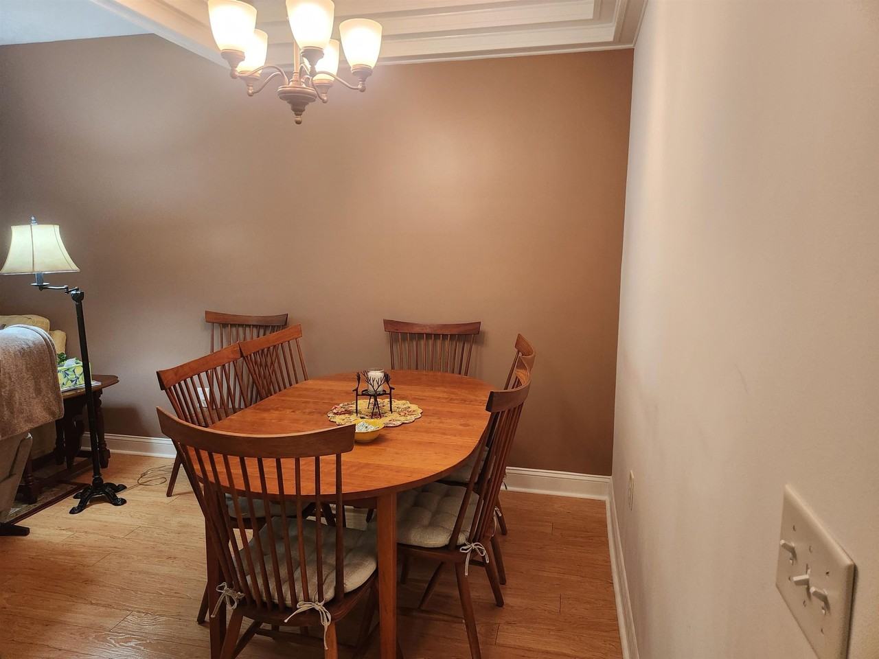 943 Algonquin Dr Unit B - Photo 4 of 13