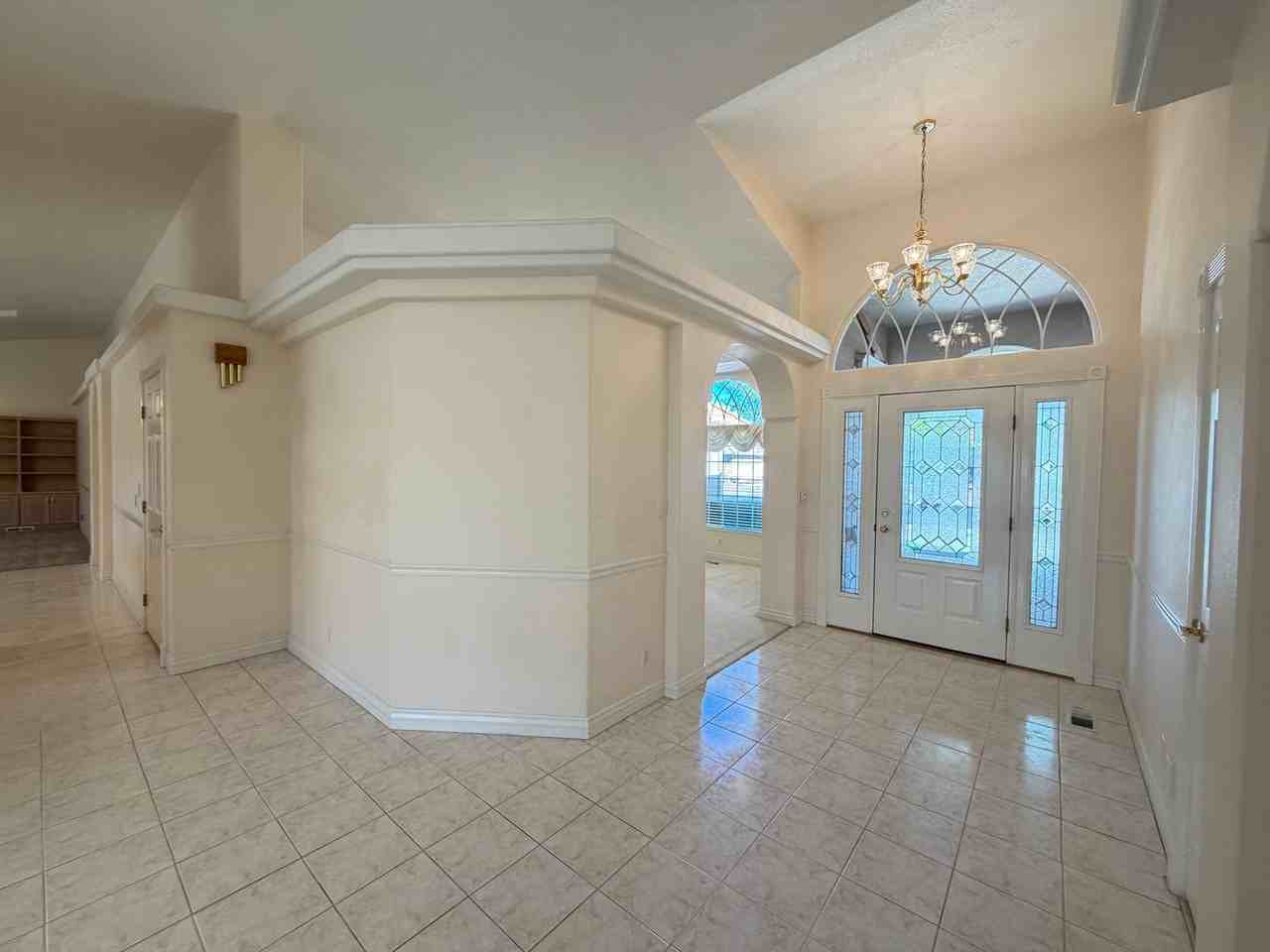 1118 Lizzie Ln - Photo 7 of 40