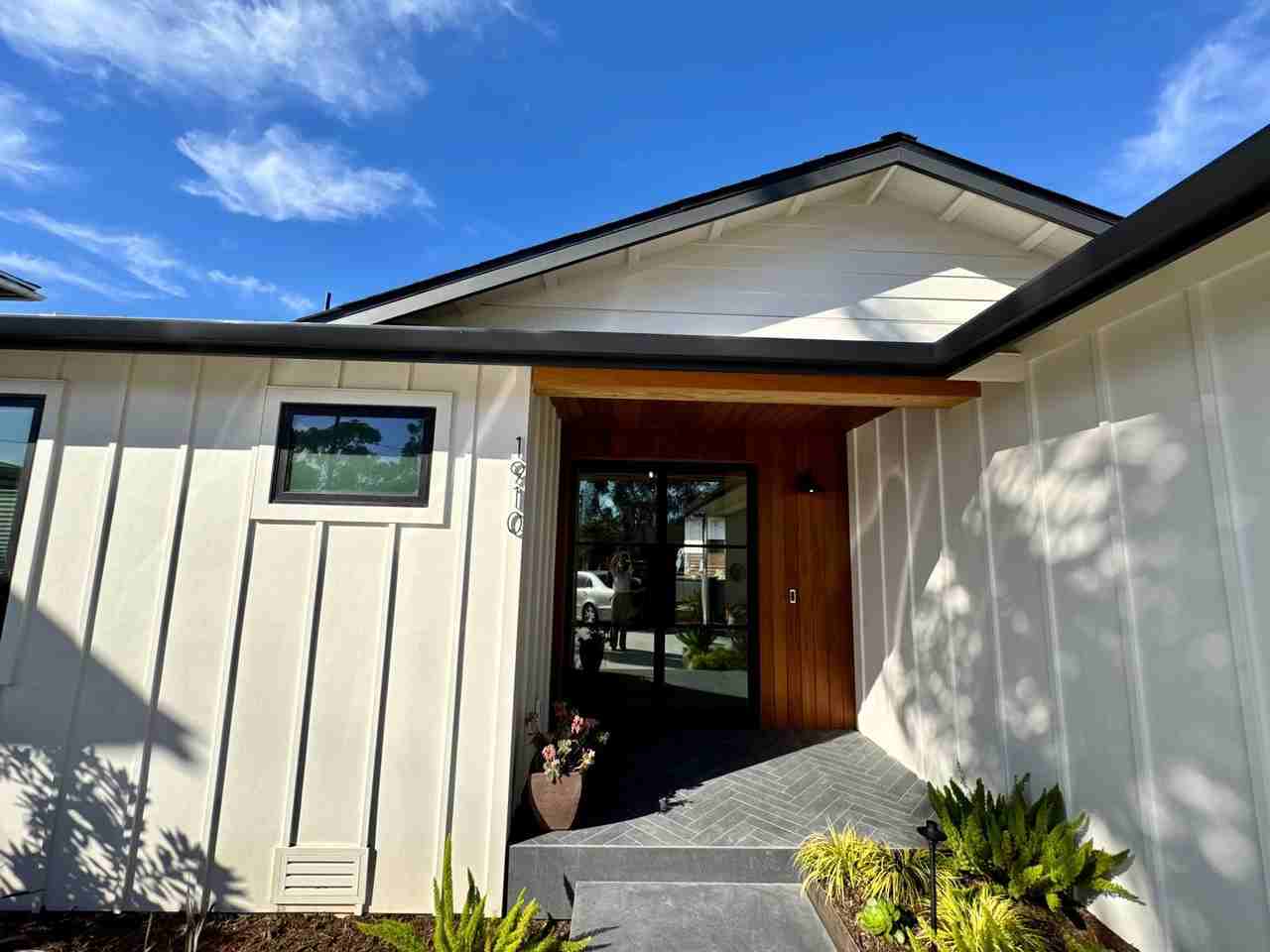 1910 Raymond - Photo 2 of 50