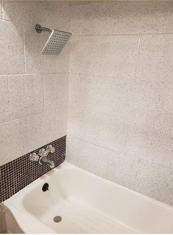 1330 Florida Ave - Photo 5 of 13