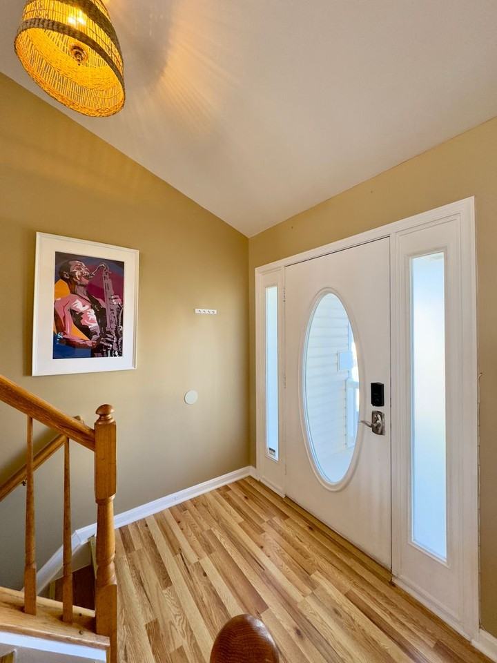 9807 Dee Way - Photo 5 of 31