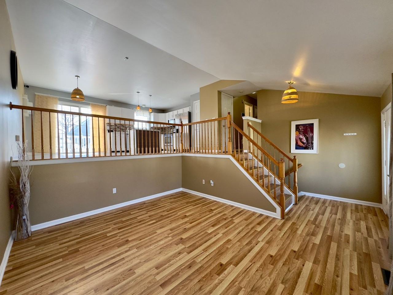 9807 Dee Way - Photo 6 of 31