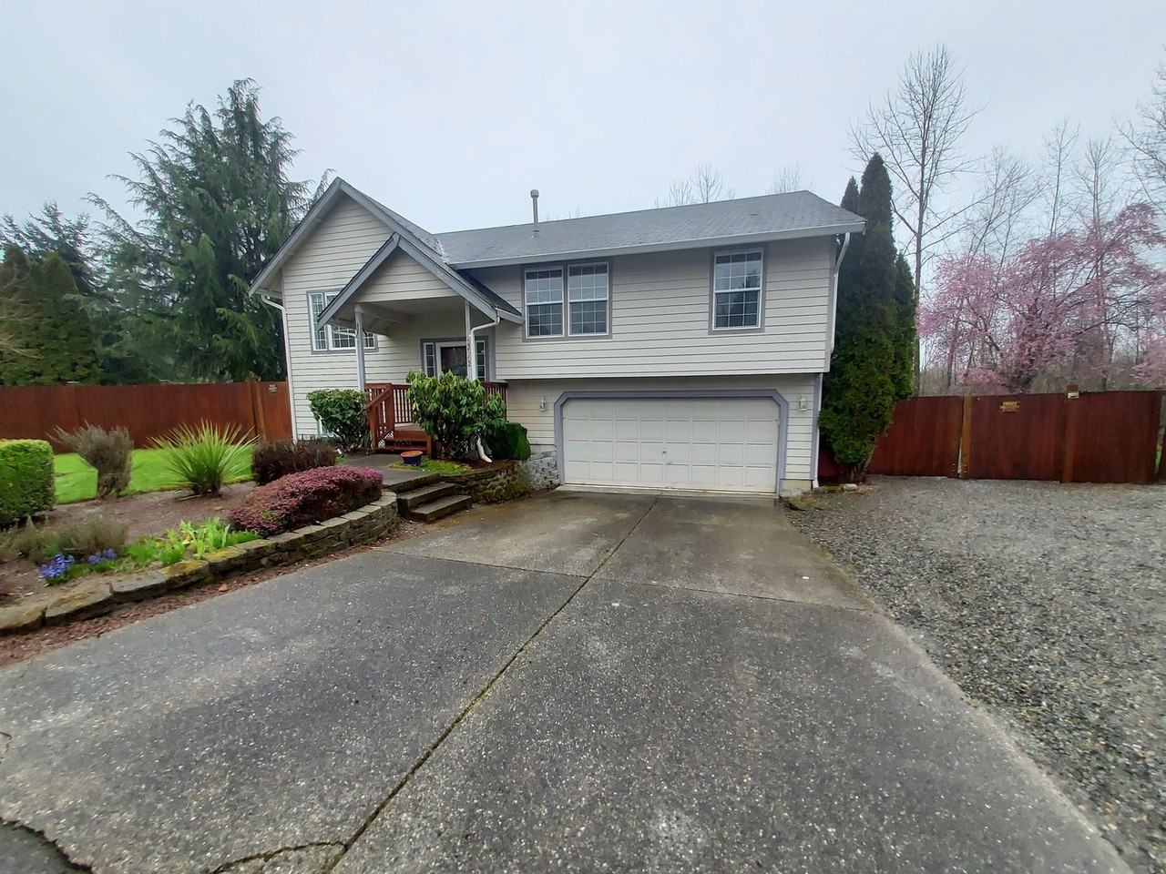 22902 128th Ave E - Photo 5 of 44