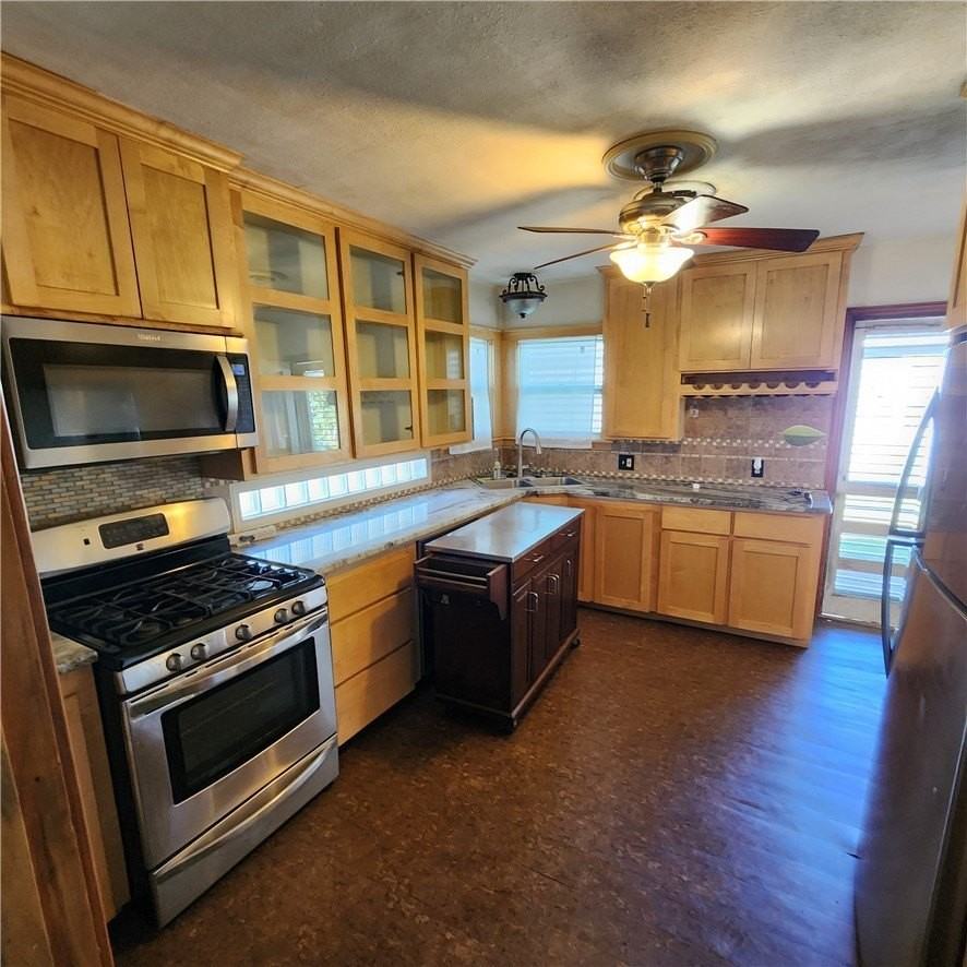 1446 Annapolis Dr - Photo 7 of 23