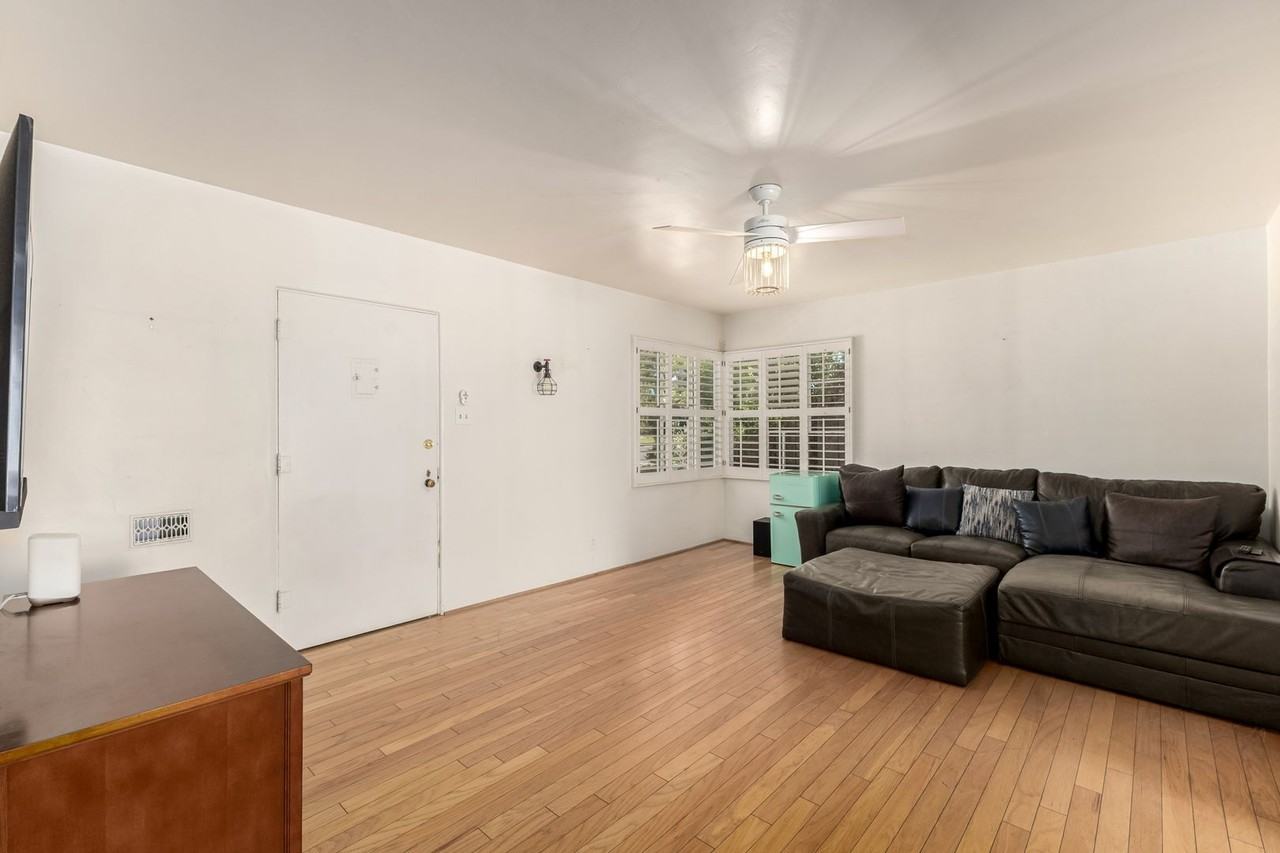 1301 W Mackenzie Dr - Photo 6 of 26