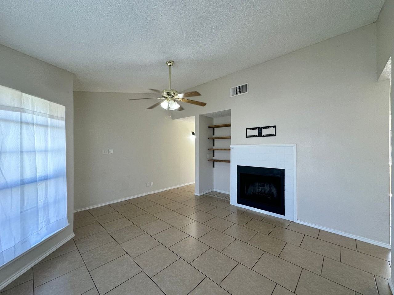 1714 West Ln - Photo 4 of 20