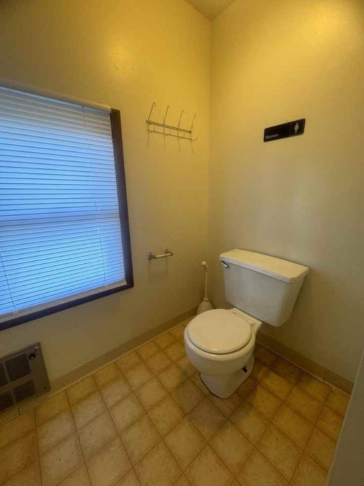 317 N Indiana Ave #3 - Photo 6 of 23